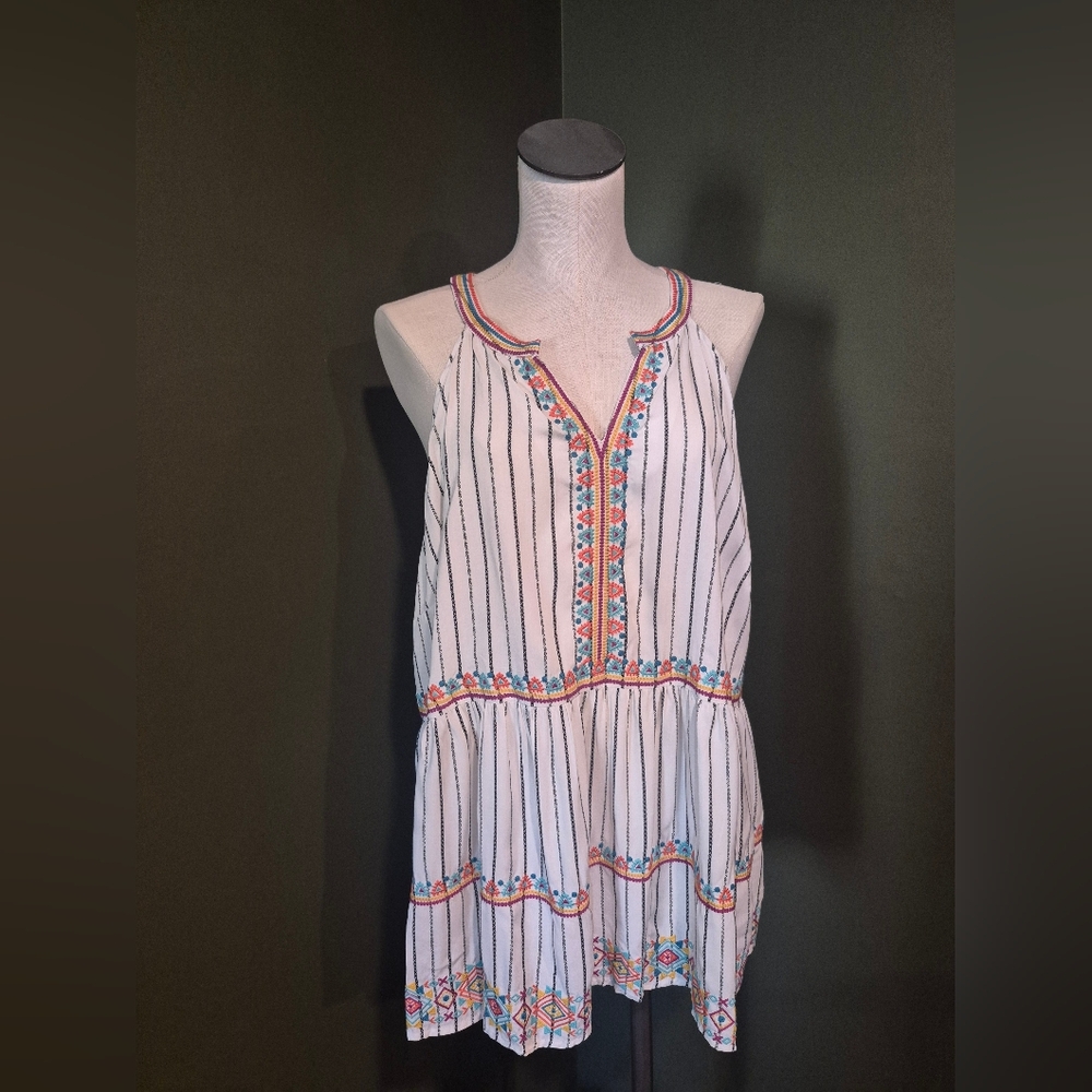 Savanna Jane White and Multicolor Embroidered Top